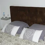 Appartement Logis Muraille Romaine, Centre Historique, Lit Queen Size Le Mans