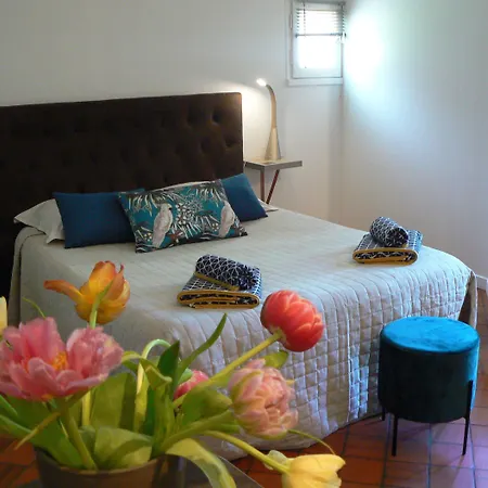 Апартаменты Logis Muraille Romaine, Centre Historique, Lit Queen Size Ле-Ман