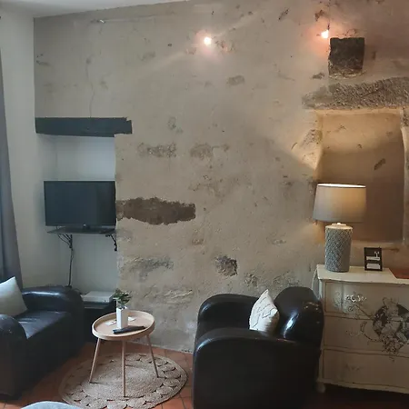 Logis Muraille Romaine, Centre Historique, Lit Queen Size * Le Mans