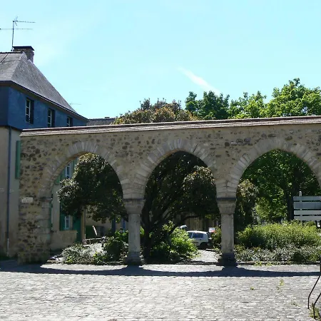 Logis Muraille Romaine, Centre Historique, Lit Queen Size Апартаменты Ле-Ман