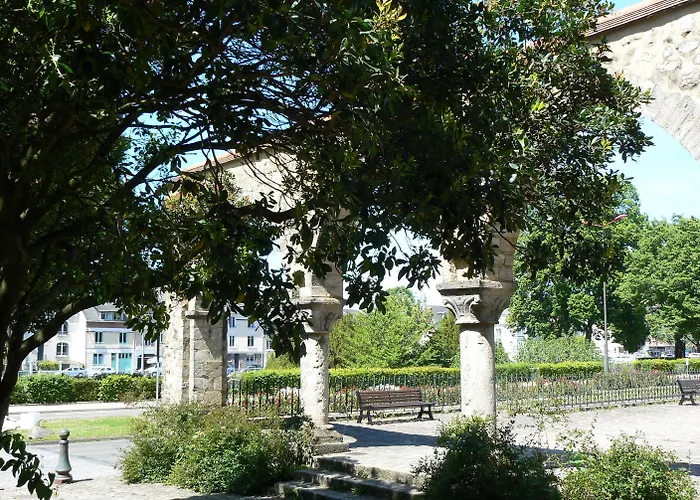 Logis Muraille Romaine, Centre Historique, Lit Queen Size Apartamento Le Mans