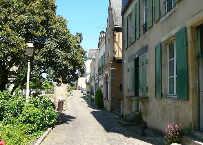 Apartamento Logis Muraille Romaine, Centre Historique, Lit Queen Size