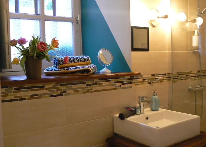 Apartamento Logis Muraille Romaine, Centre Historique, Lit Queen Size Le Mans