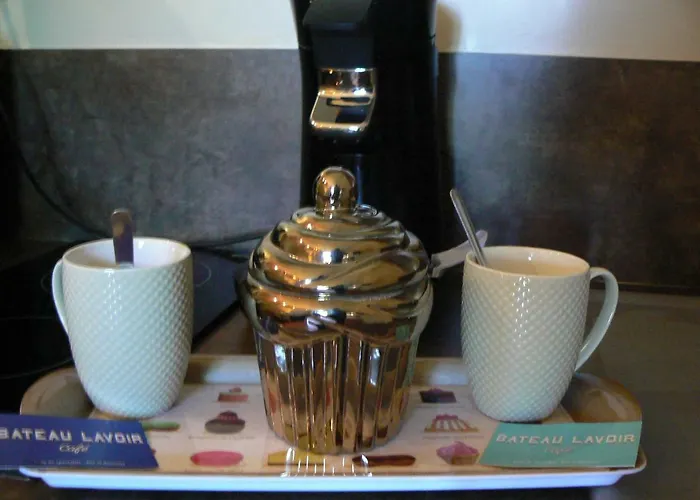 Logis Muraille Romaine, Centre Historique, Lit Queen Size Apartamento