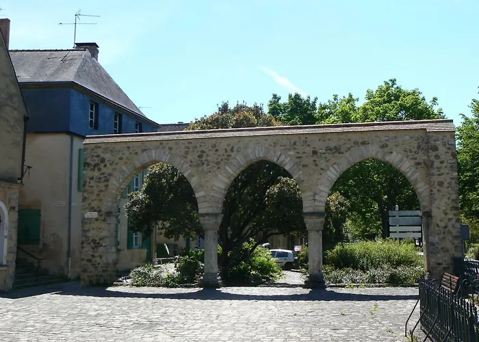 Logis Muraille Romaine, Centre Historique, Lit Queen Size شقة لو مان